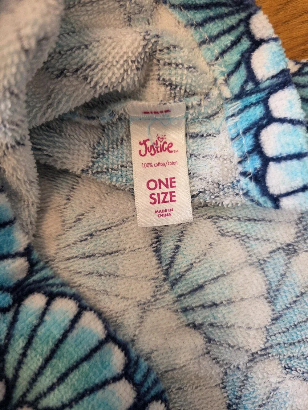 JUSTICE Mermaid Tail Climb In Wrap Turquoise Shell Beach Towel Blanket *EUC*